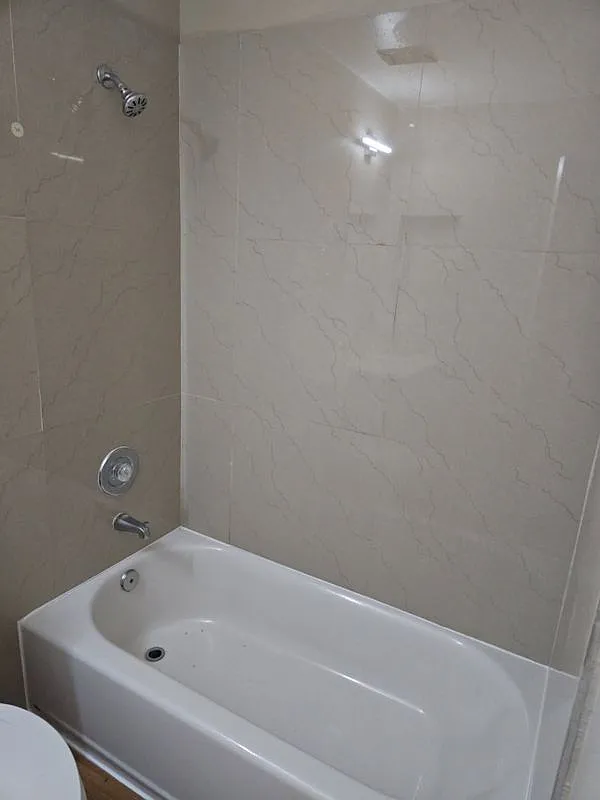 2 bed, 2.0 bath, 1160 sqft, $2,100 — Photo 3