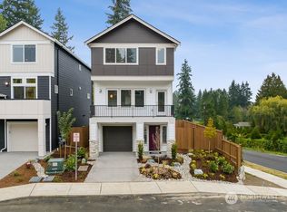 219 207th St SE #EH-3, Bothell, WA 98012