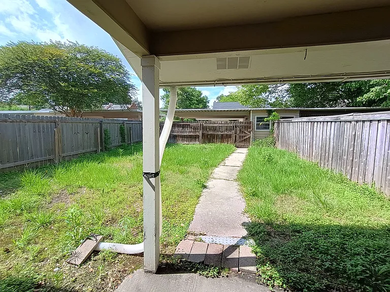 2452 Brightside Dr — Photo 9