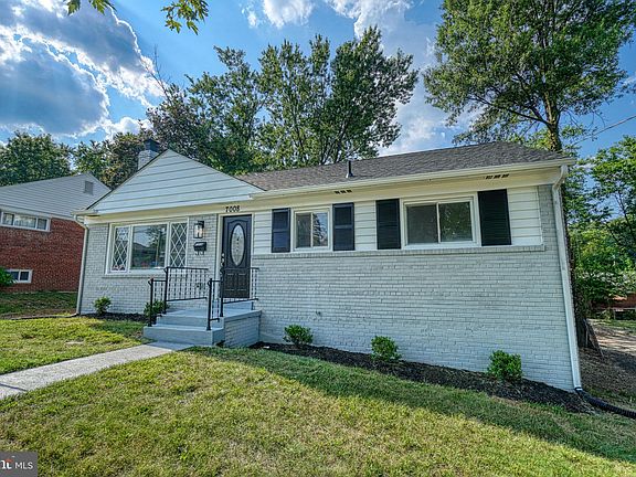 3rd image of 7008 Lansdale St