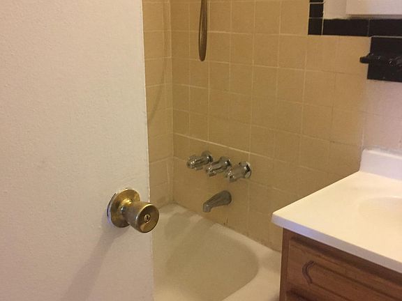 4th image of 14441 41st Ave