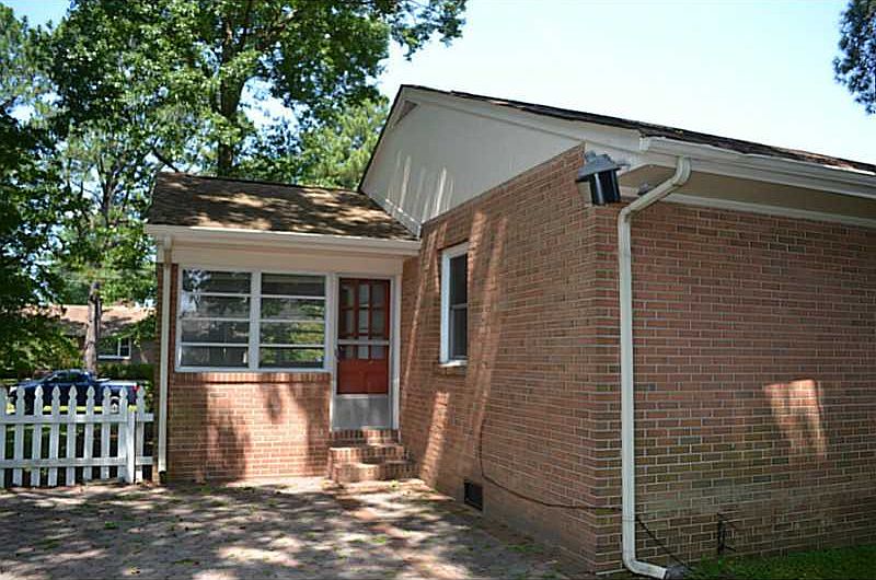 1st image of 3205 Camellia Dr