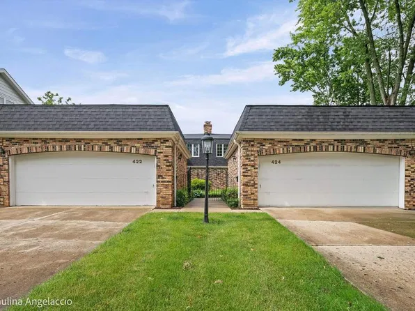 422 E Russell St Unit 422424, Barrington, IL 60010