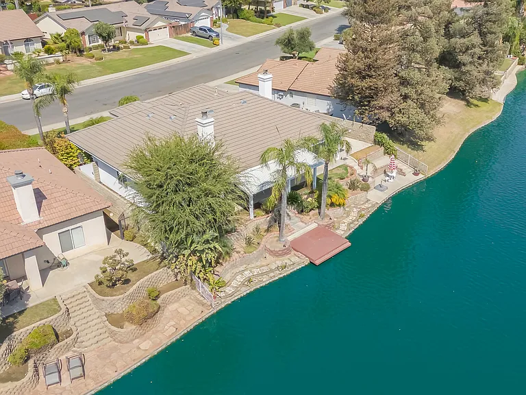 8301 Waterfield Dr — Photo 56