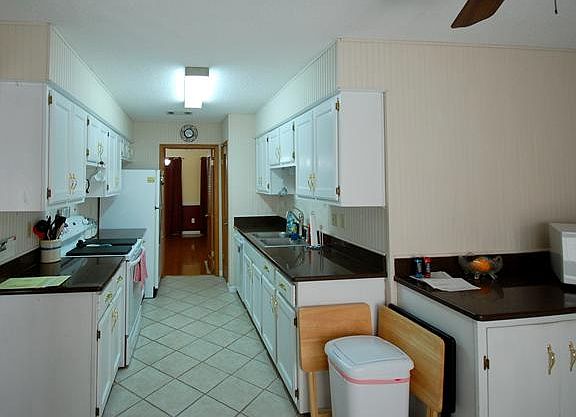5th image of 8045 Claredale Dr