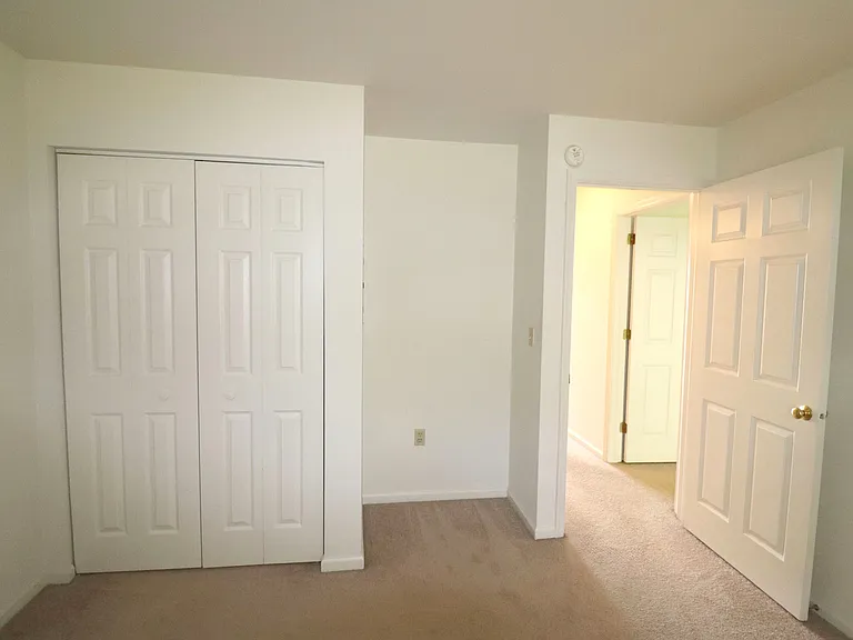 812 W Main St #4 — Photo 15
