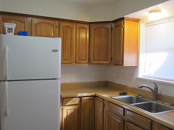 5th image of 26407 Magnolia Dr