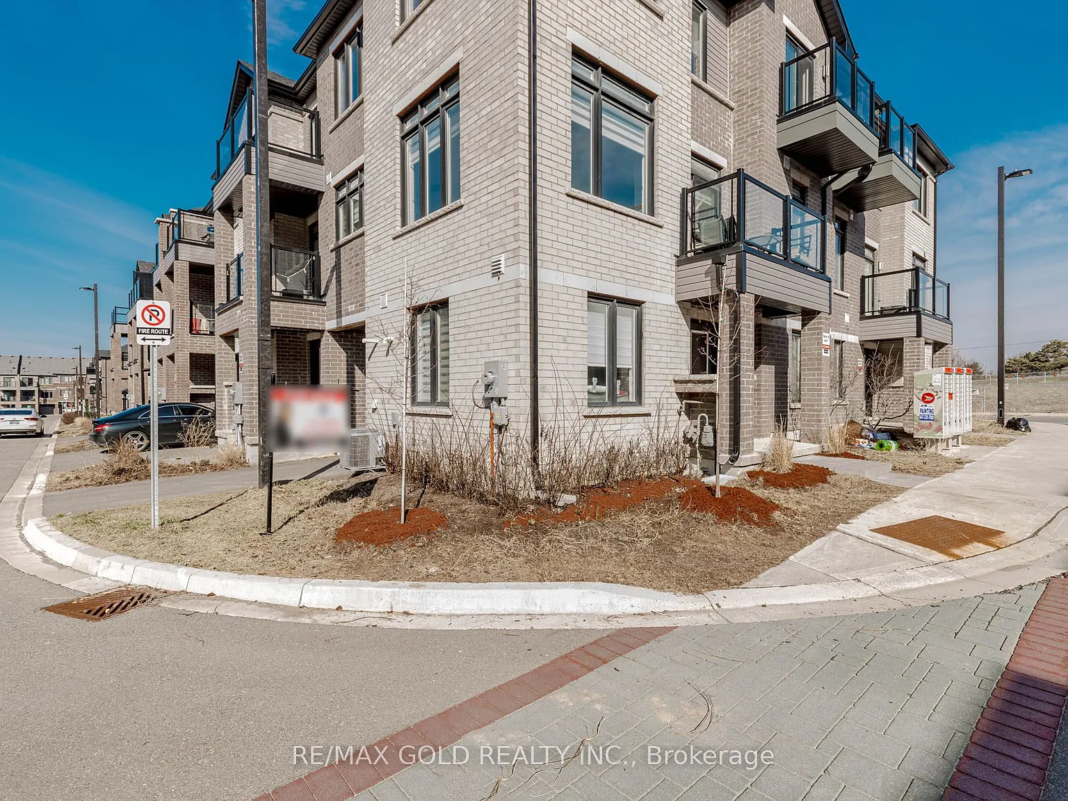 3 bed, $2,499 — Photo 3