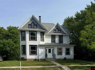 416 State St, Mankato, MN 56001