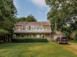 41 Flintstone Rd, Narragansett, RI 02882