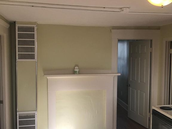 5th image of 1620 Main St #4