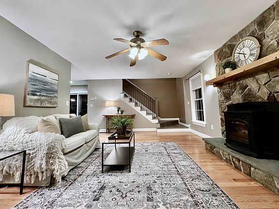 5th image of 11 Foxmoor Circle