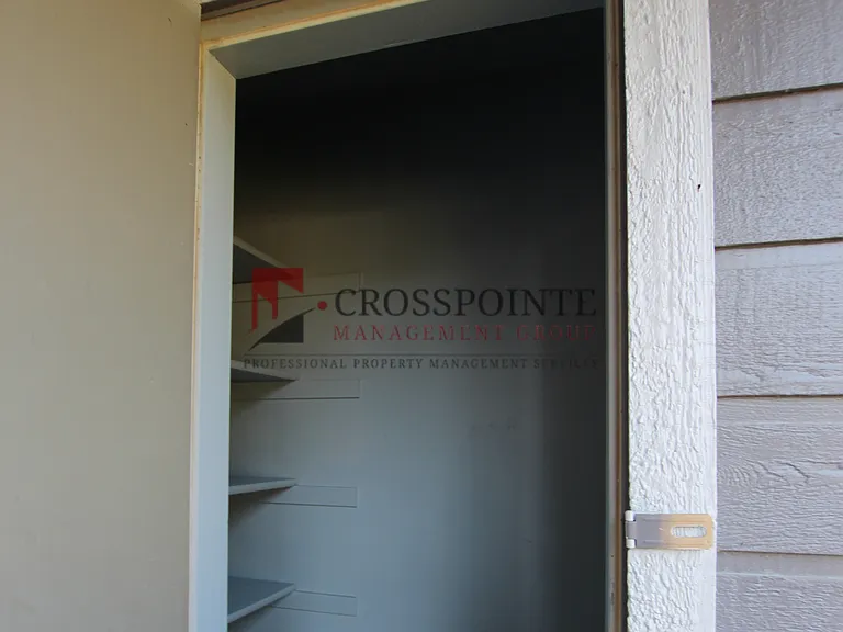 Heritage West Apartments — Photo 40