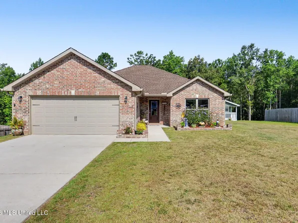 28 Cascade Cv, Perkinston, MS 39573