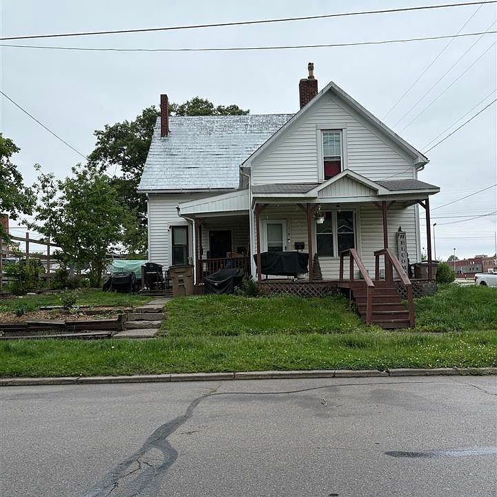 1st image of 219 N East St