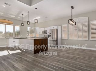 22215 N 49th St, Phoenix, AZ 85054