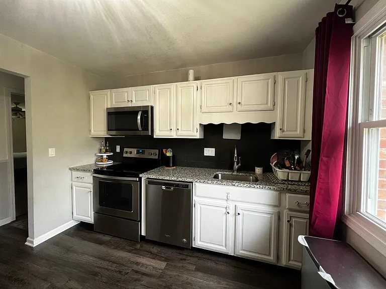 1400 Hartford Tpke #35 — Photo 11