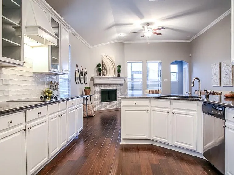 16304 Dry Creek Blvd — Photo 7