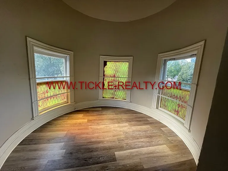 185 Park Ave — Photo 15