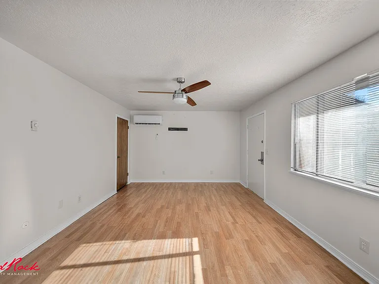 463 S 225 W #2 — Photo 11