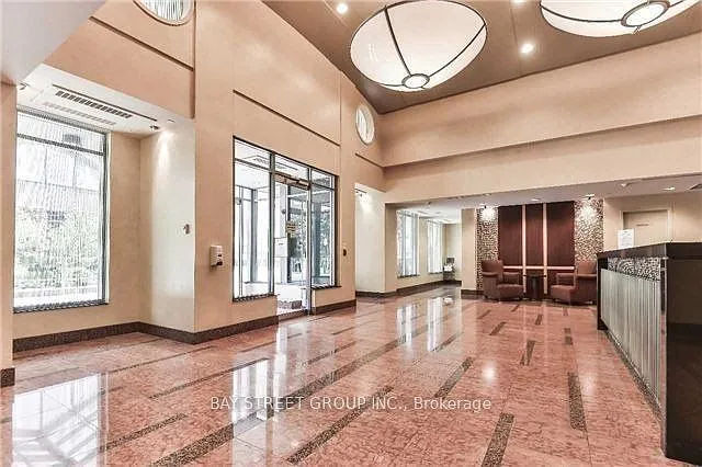 2 bed, $2,500 — Photo 4