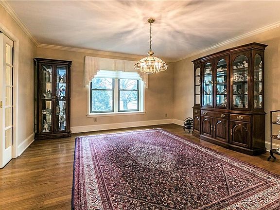 4th image of 8261 Iliad Dr