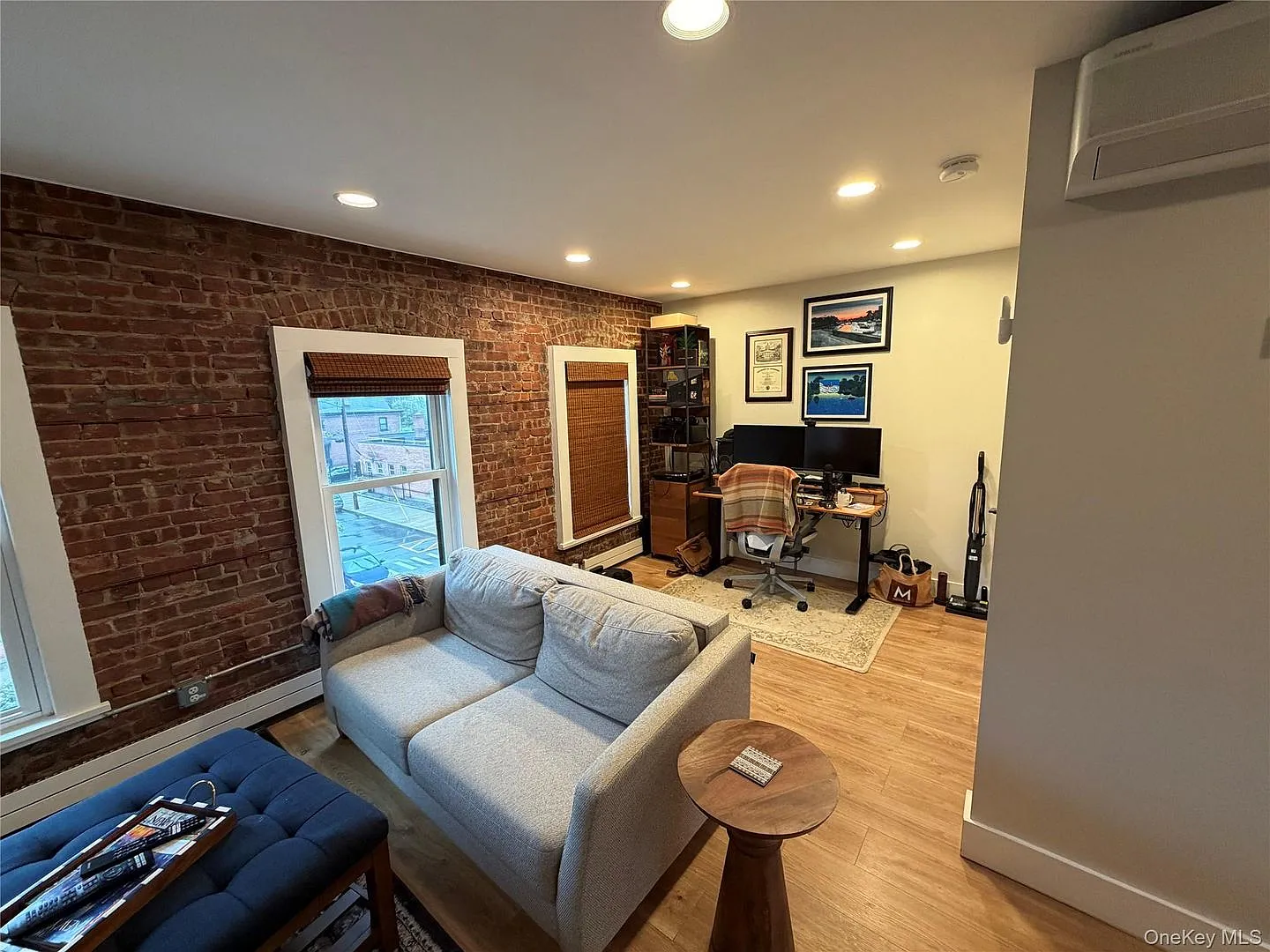 1 bed, 1.5 bath, 1000 sqft, $2,750 — Photo 2