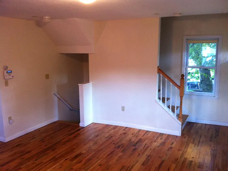 85 Main St — Photo 1