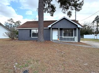 822 Lost Grove Ln, Hinesville, GA 31313