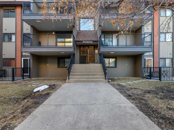 13045 W 6th St SW #3301, Calgary, AB T2W 5H1