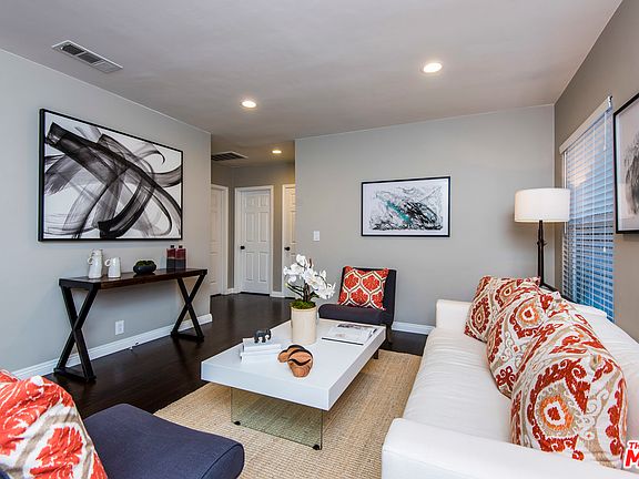 5th image of 8356 Colegio Dr
