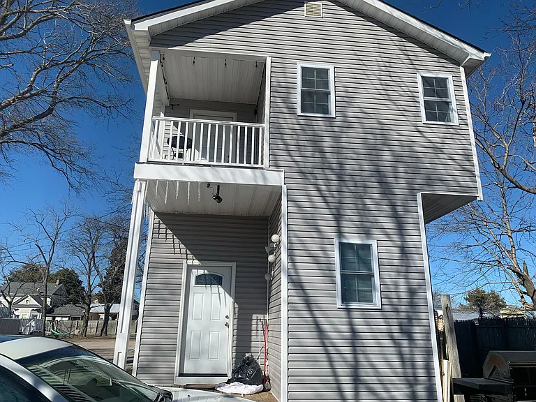 43-45 Case Ave — Photo 2