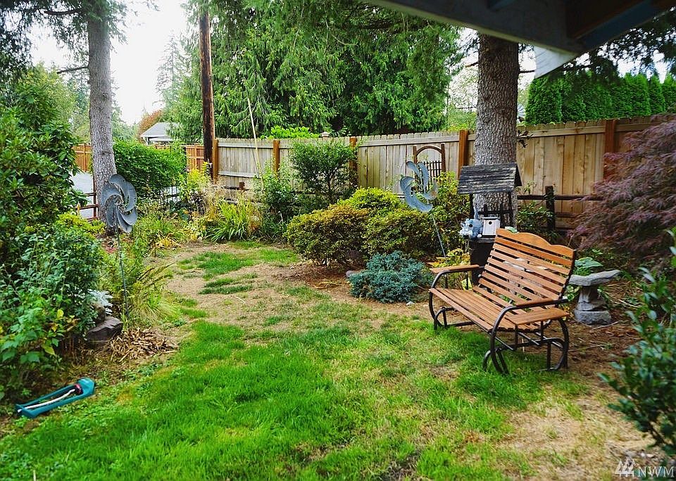 2nd image of 11007 180th St SE