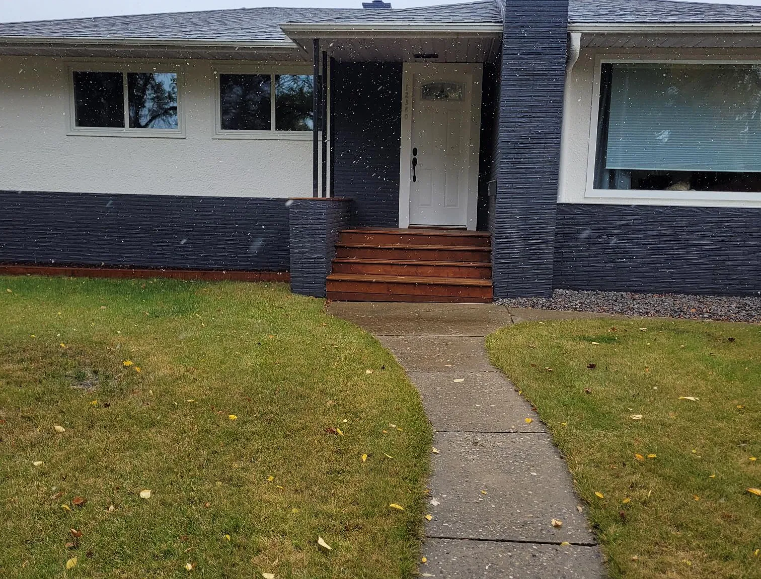 12380 — Photo 2