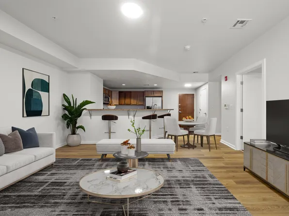 305 Whiton Street image 3 of 17