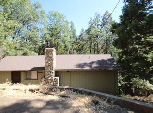406 Clover Dr, Springville, CA 93265