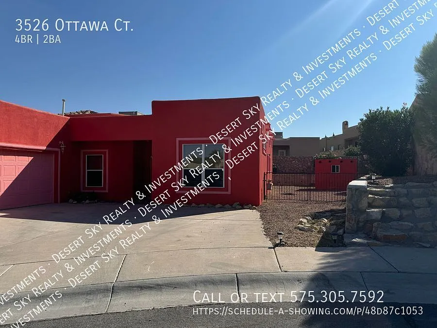 4 Bedroom 2 Bathroom Home — Photo 3