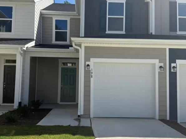 198 Parker Ln, Mebane, NC 27302