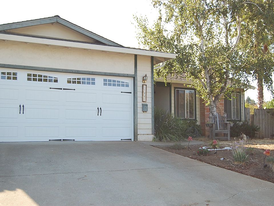 1st image of 15445 Sierra Morena Ct