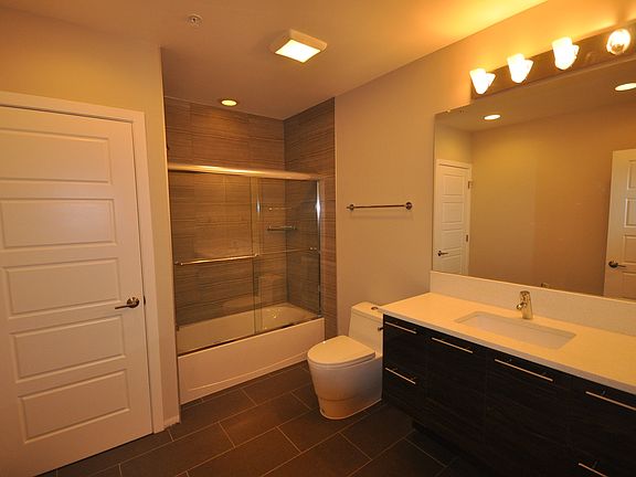 4th image of 820-24 N 3rd St Unit 301