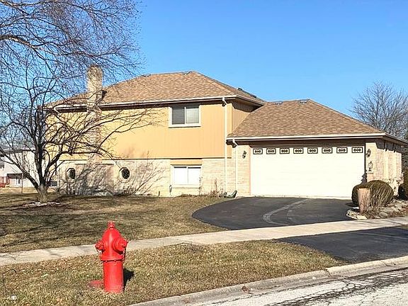 4th image of 22600 Parkview Dr