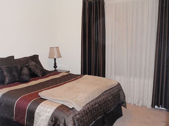 5th image of 19B Pointe West Dr #B