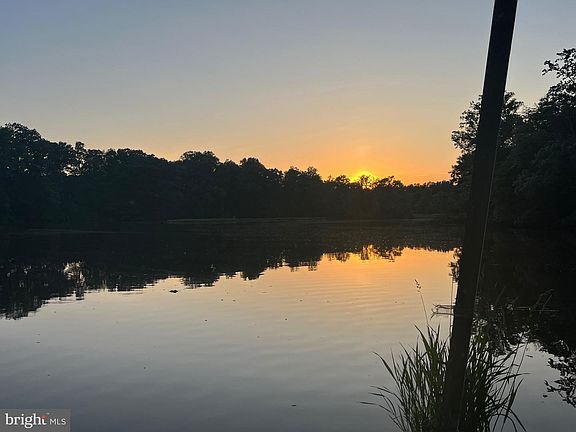 2nd image of 220 Kirbys Landing Rd