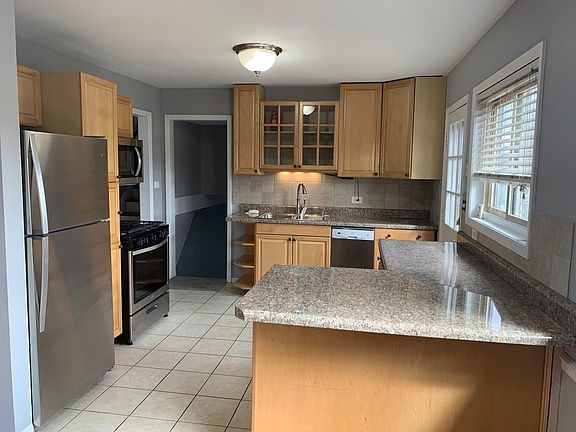 4th image of 2N451 Diane Ave