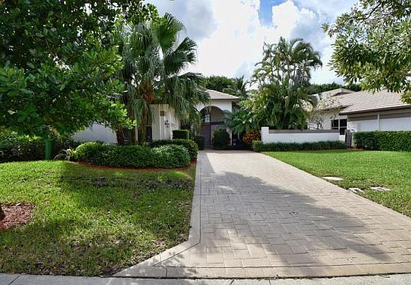 Home For Sale In Broken Sound Country Club