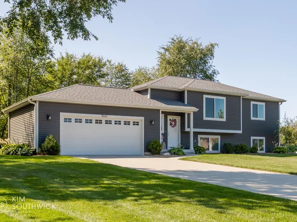 9041 Apple Ridge Dr, Clarksville, MI 48815