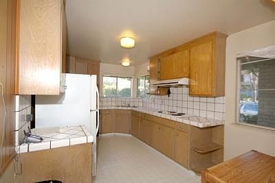 3rd image of 461 Auburn Way