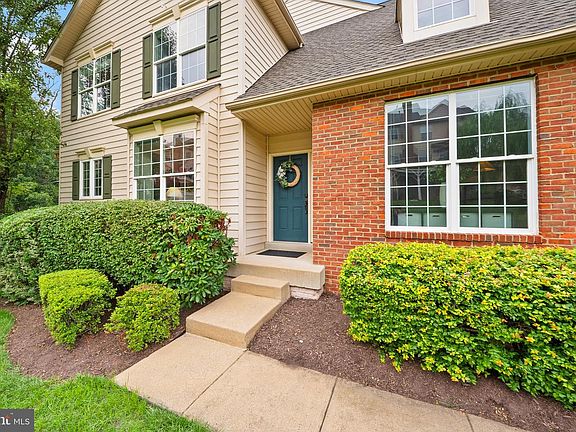 3rd image of 43117 Baltusrol Ter