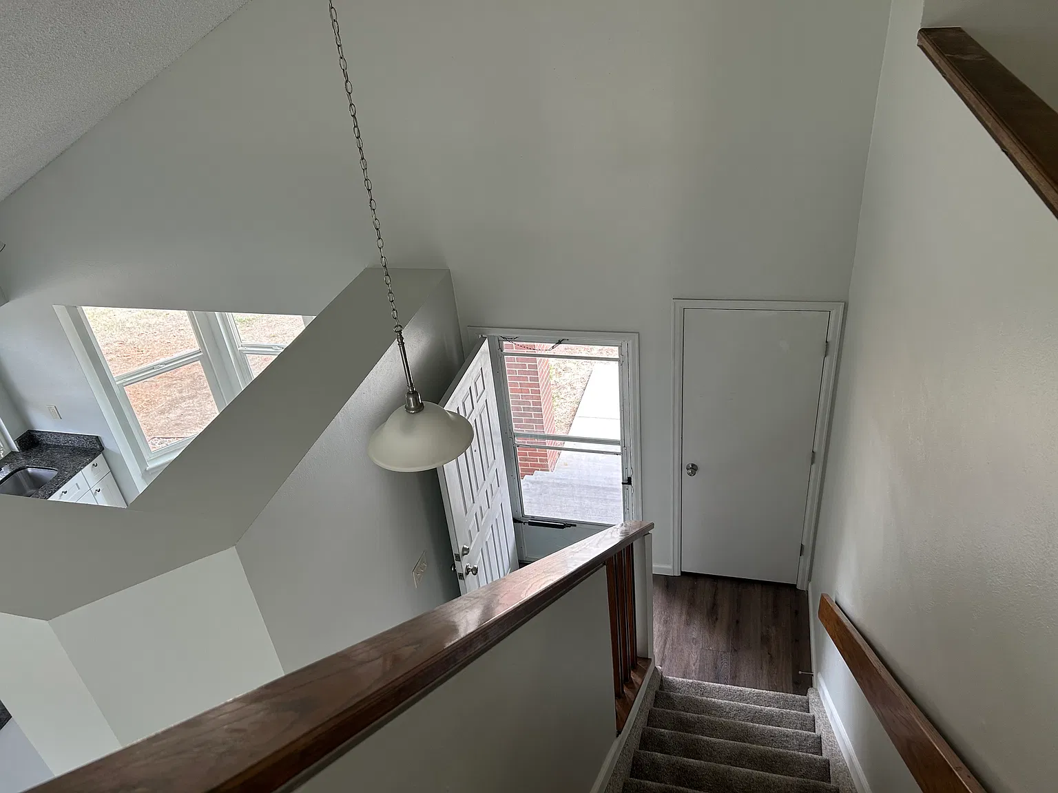 1702 Foxfield Dr — Photo 4
