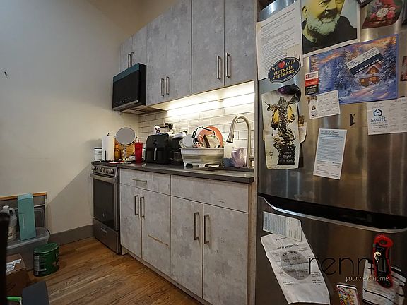 5th image of 1443 Lincoln Pl APT 1F